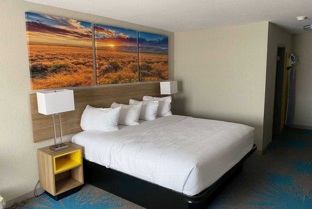 Days Inn By Wyndham Waco University Area 외부 사진