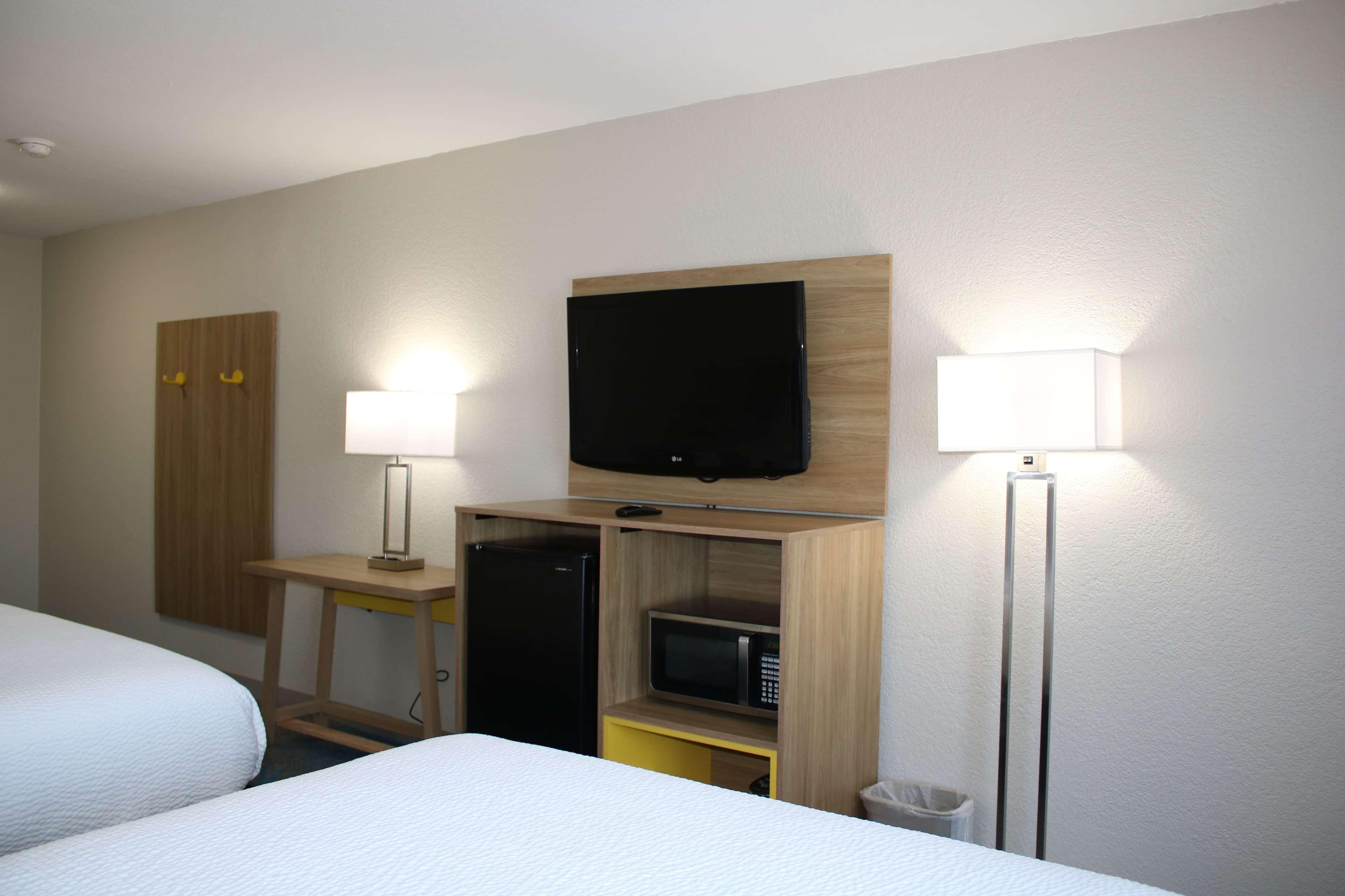 Days Inn By Wyndham Waco University Area 외부 사진