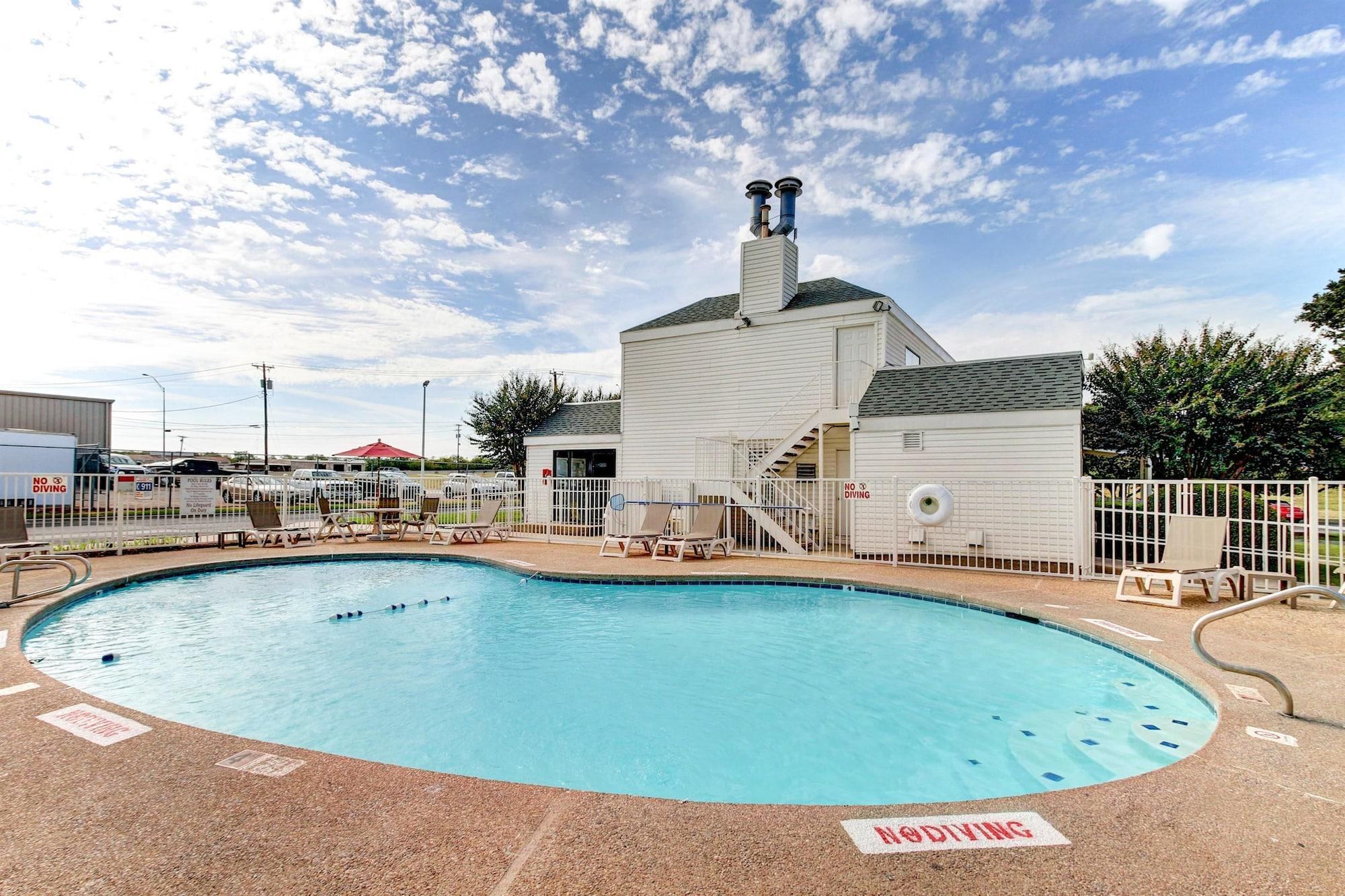 Days Inn By Wyndham Waco University Area 외부 사진