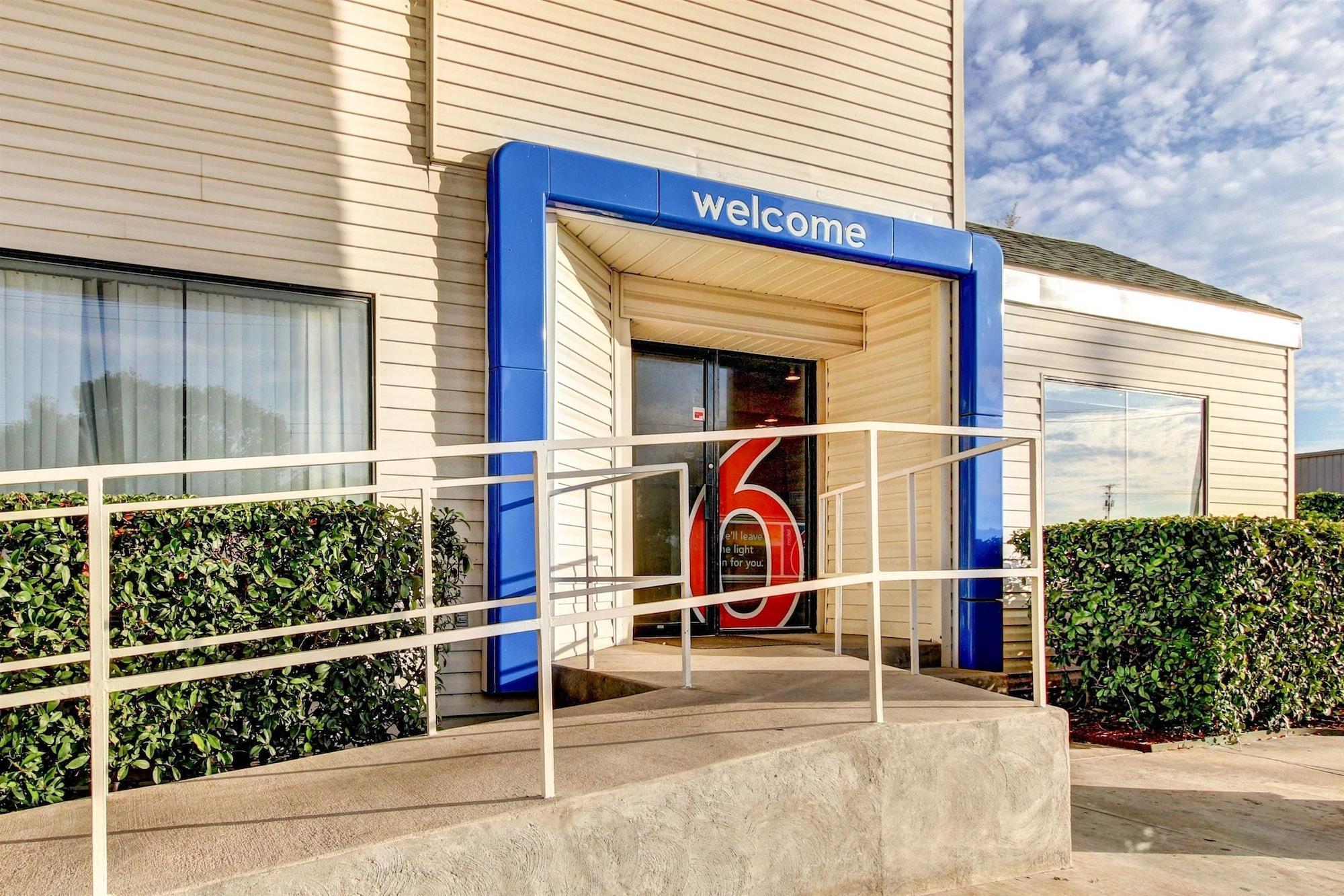 Days Inn By Wyndham Waco University Area 외부 사진
