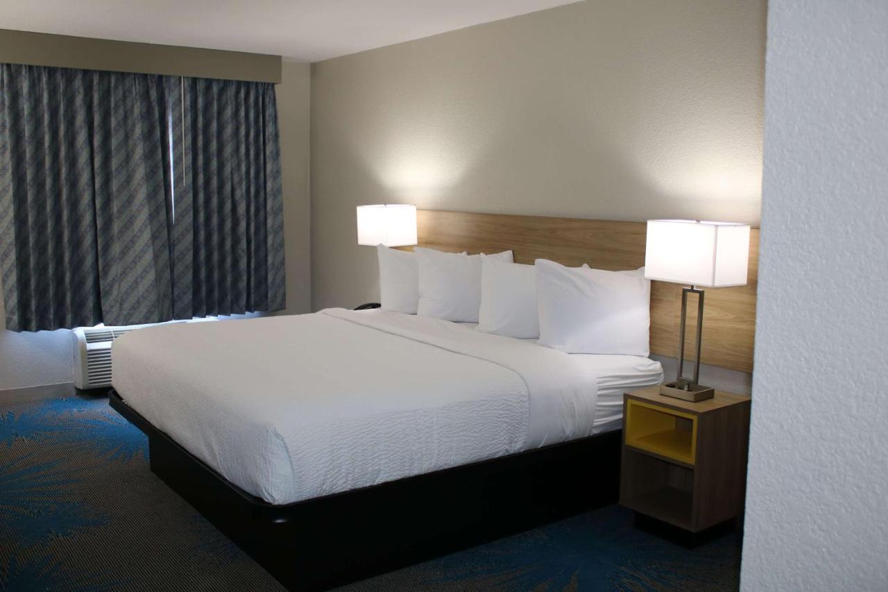 Days Inn By Wyndham Waco University Area 외부 사진